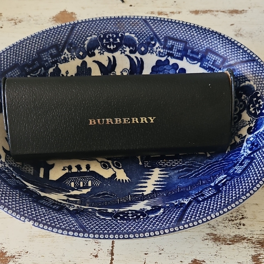 Hardcover Burberry Glasses Case
